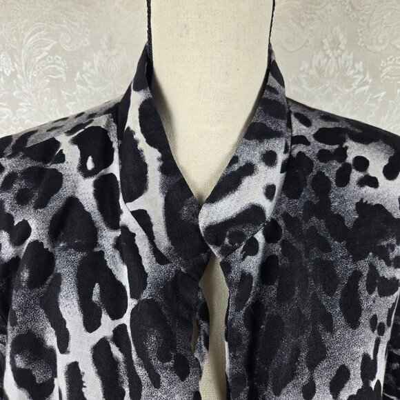 Berek2 Size Large Black White Animal Print Blazer Button Front Mandarin Collar - Picture 2 of 12